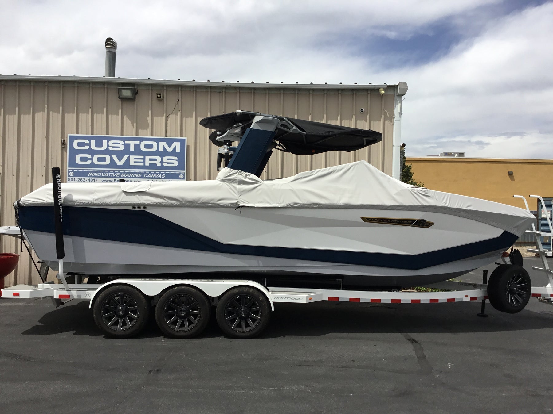Nautique G25 2 Stage Tele Tower
