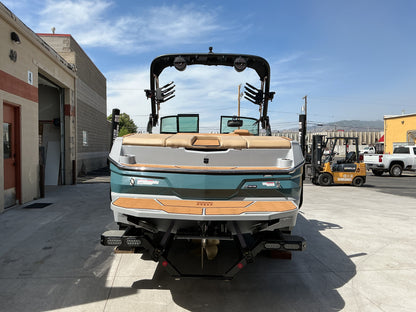 MasterCraft NXT23 with Z6 Tower Double Up Storage Cover