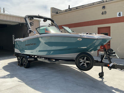 MasterCraft NXT23 with Z6 Tower Double Up Storage Cover