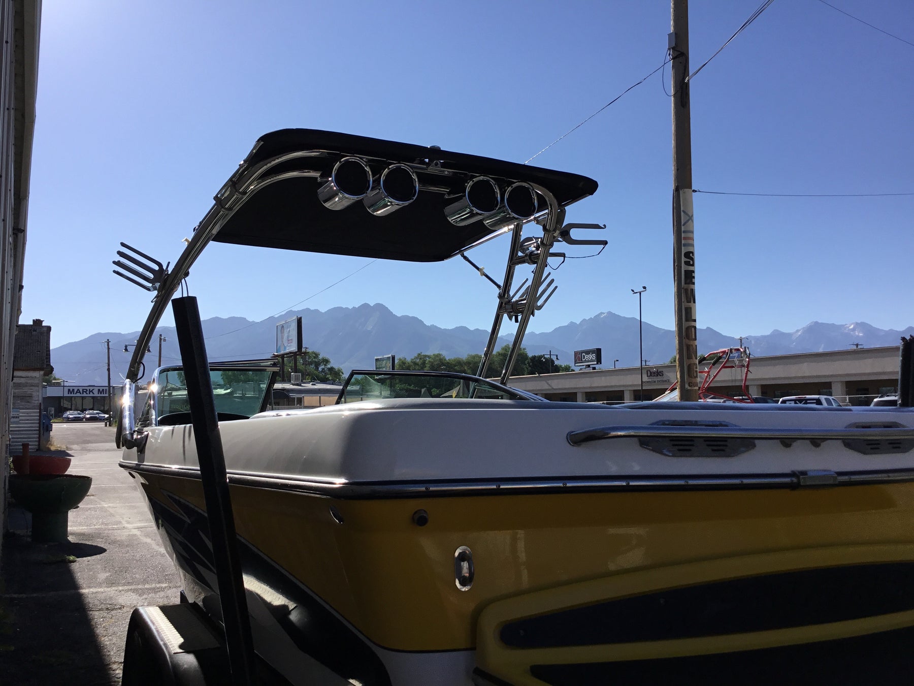 Calabria Pro-V W/2.0 Tube Tower Folding Canopy Top