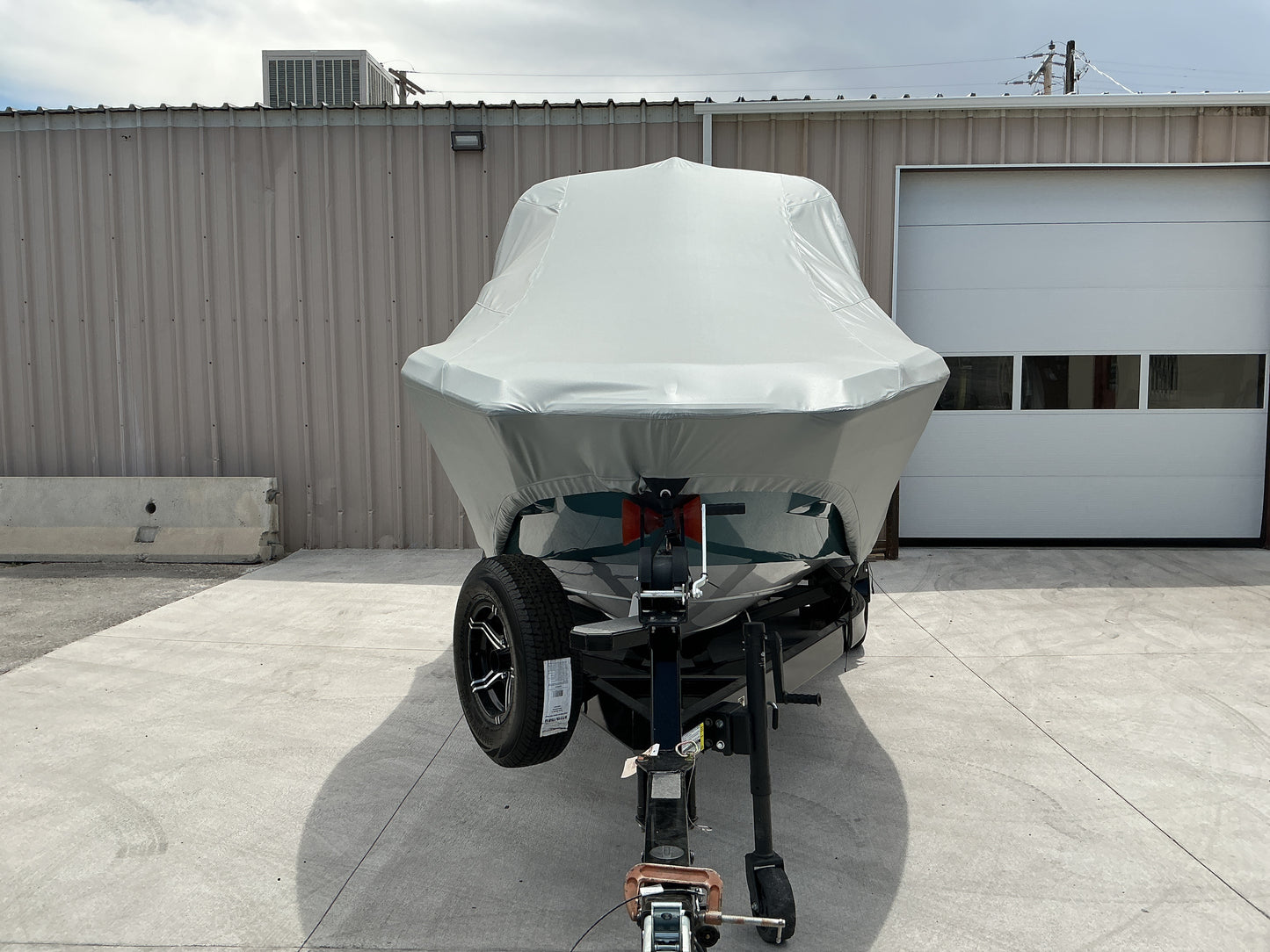 MasterCraft NXT23 with Z6 Tower Double Up Storage Cover