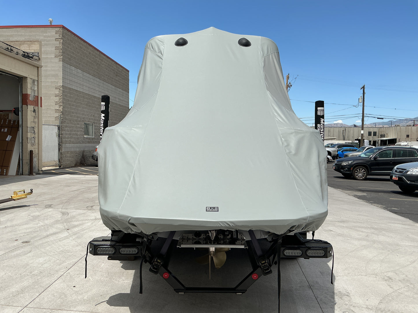 MasterCraft NXT23 with Z6 Tower Double Up Storage Cover