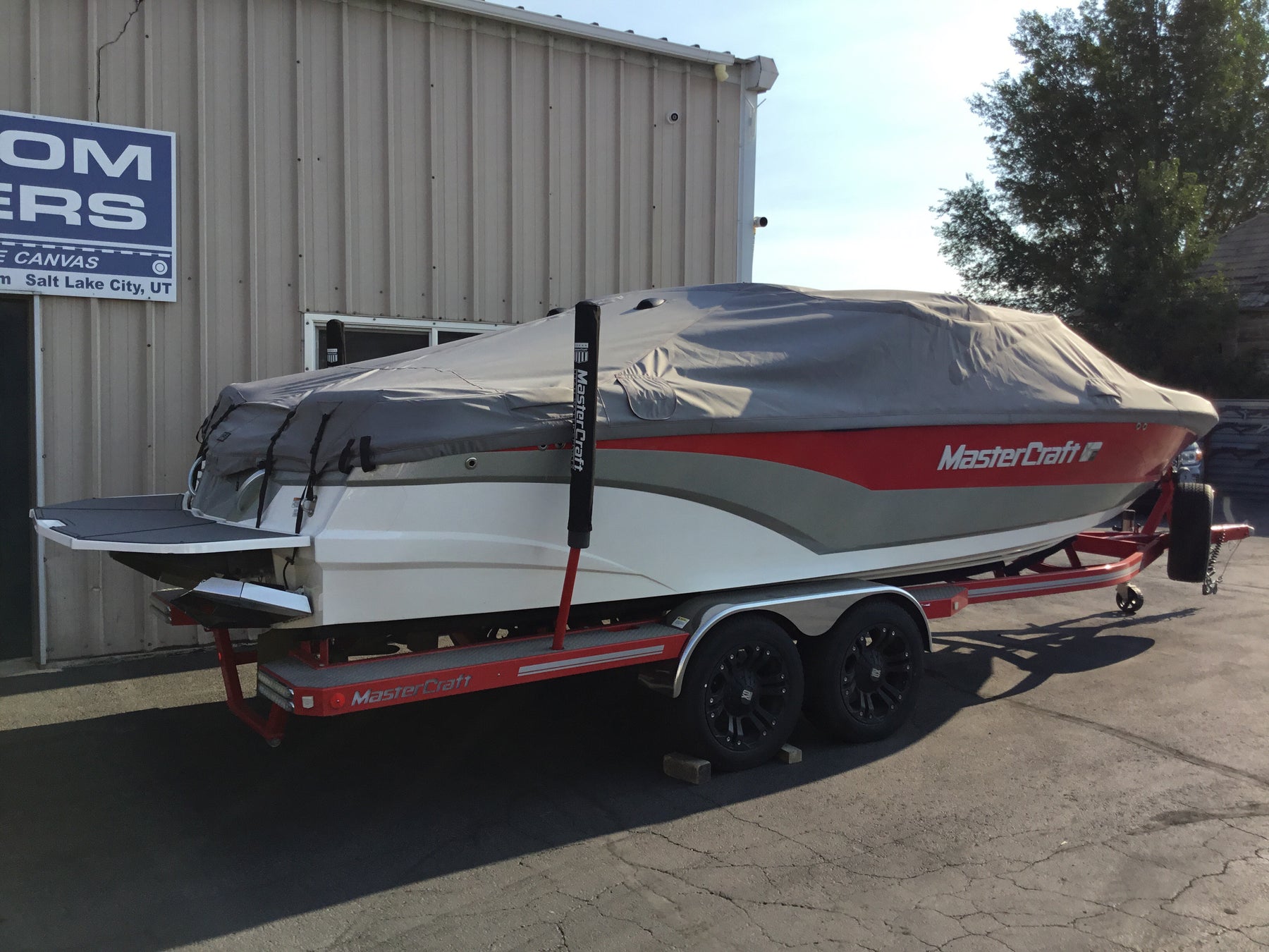 MasterCraft X25 with ZFT4 Tower TD Ratchet Cover