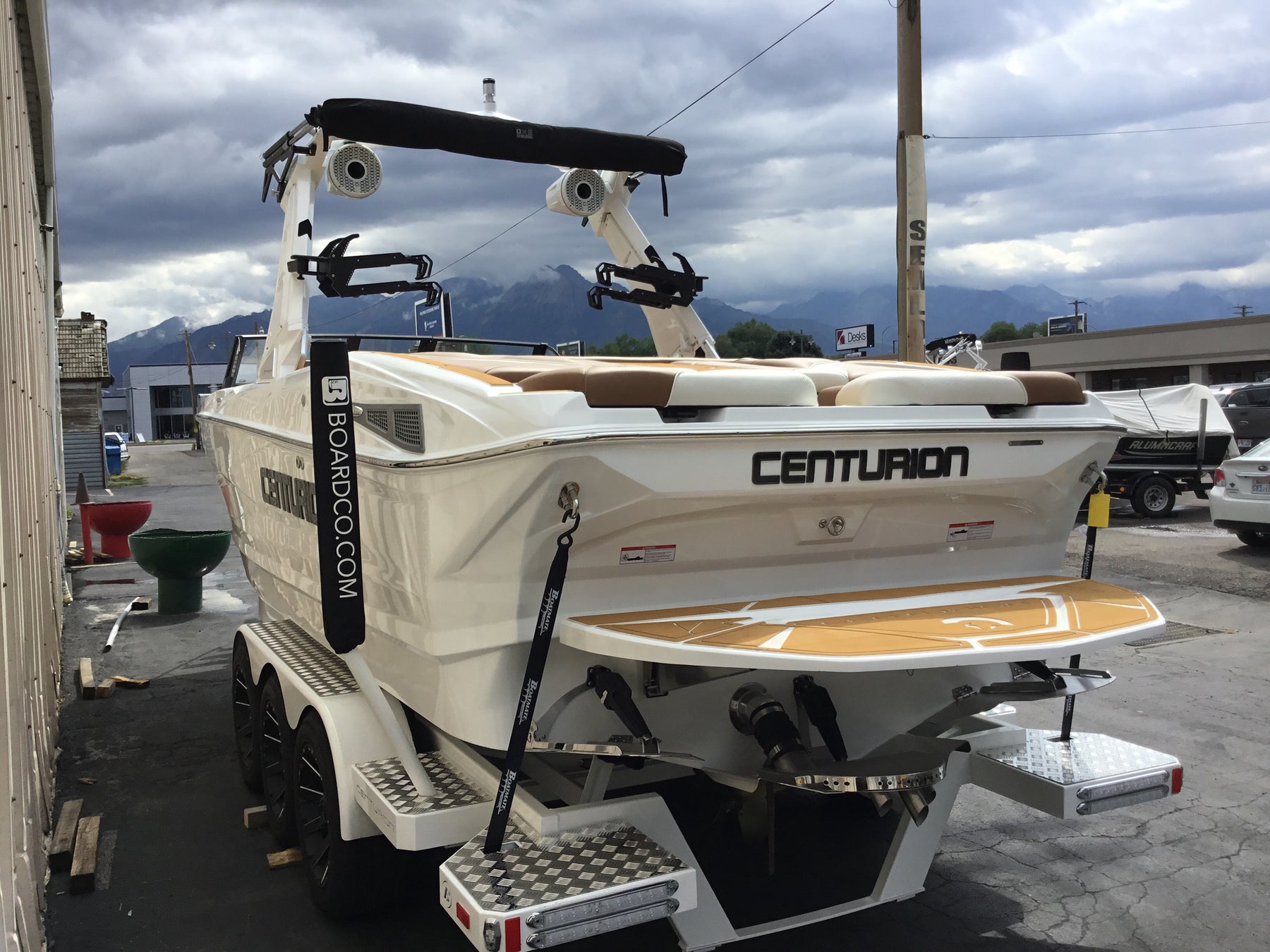 Centurion Nv243 W/FCTv3 & Skylock Board Racks Tower Down Ratchet Cover