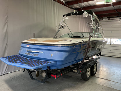 MasterCraft X24 with Zeroflex Gen 5.2 Tower Cinch Cover
