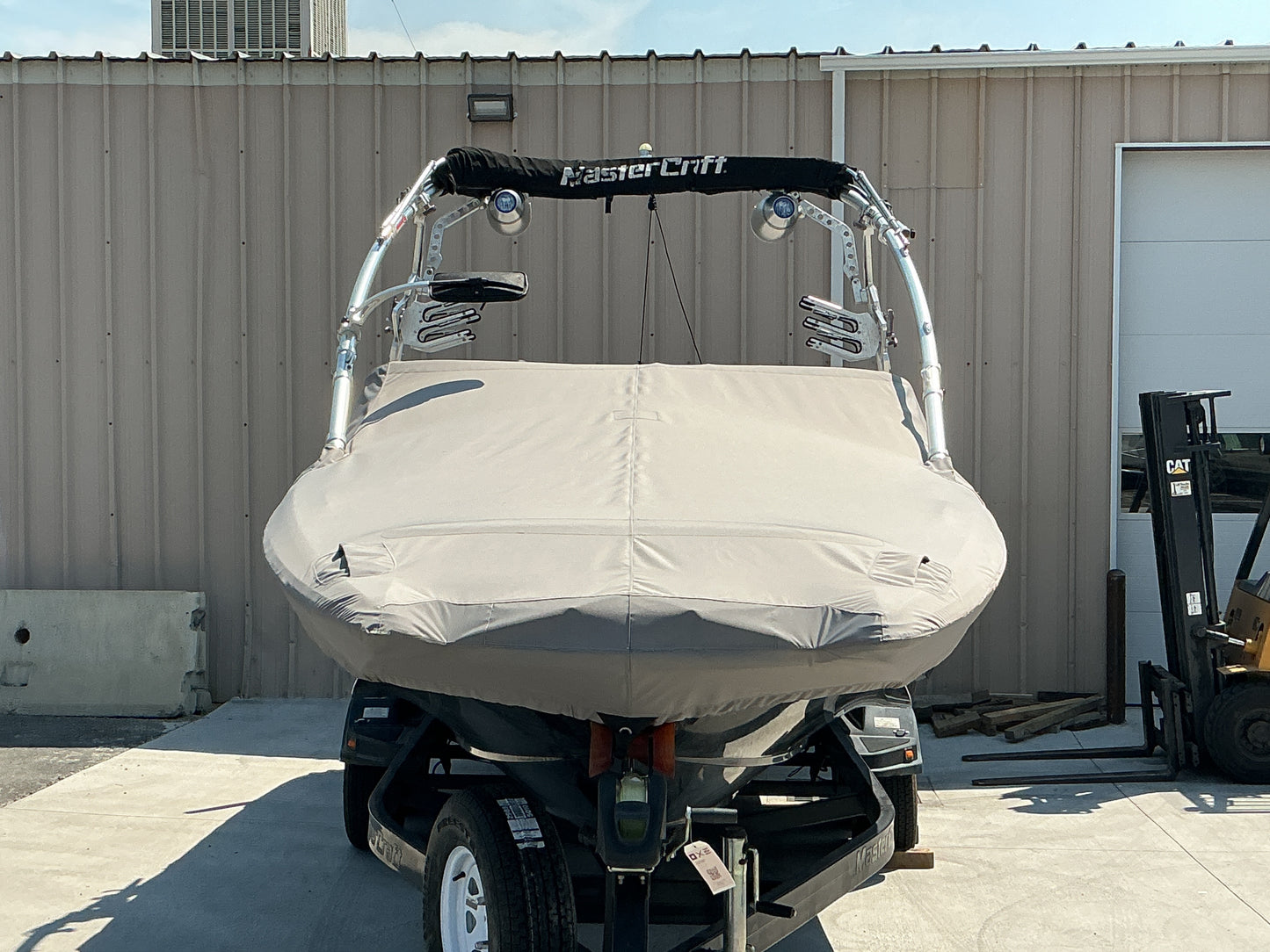 MasterCraft X24 with Zeroflex Gen 5.2 Tower Cinch Cover