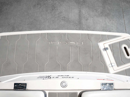 2019 Regal 2300RX Surf