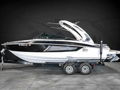 2019 Regal 2300RX Surf