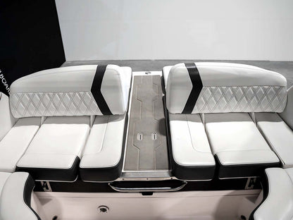 2019 Regal 2300RX Surf