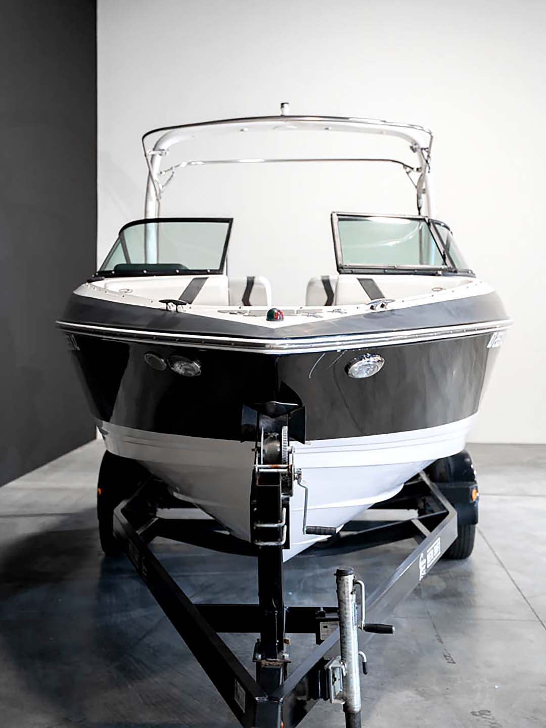 2019 Regal 2300RX Surf