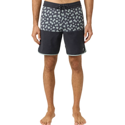 O'Neill OG Block Scallop Cruzer 18" Boardshort in Black