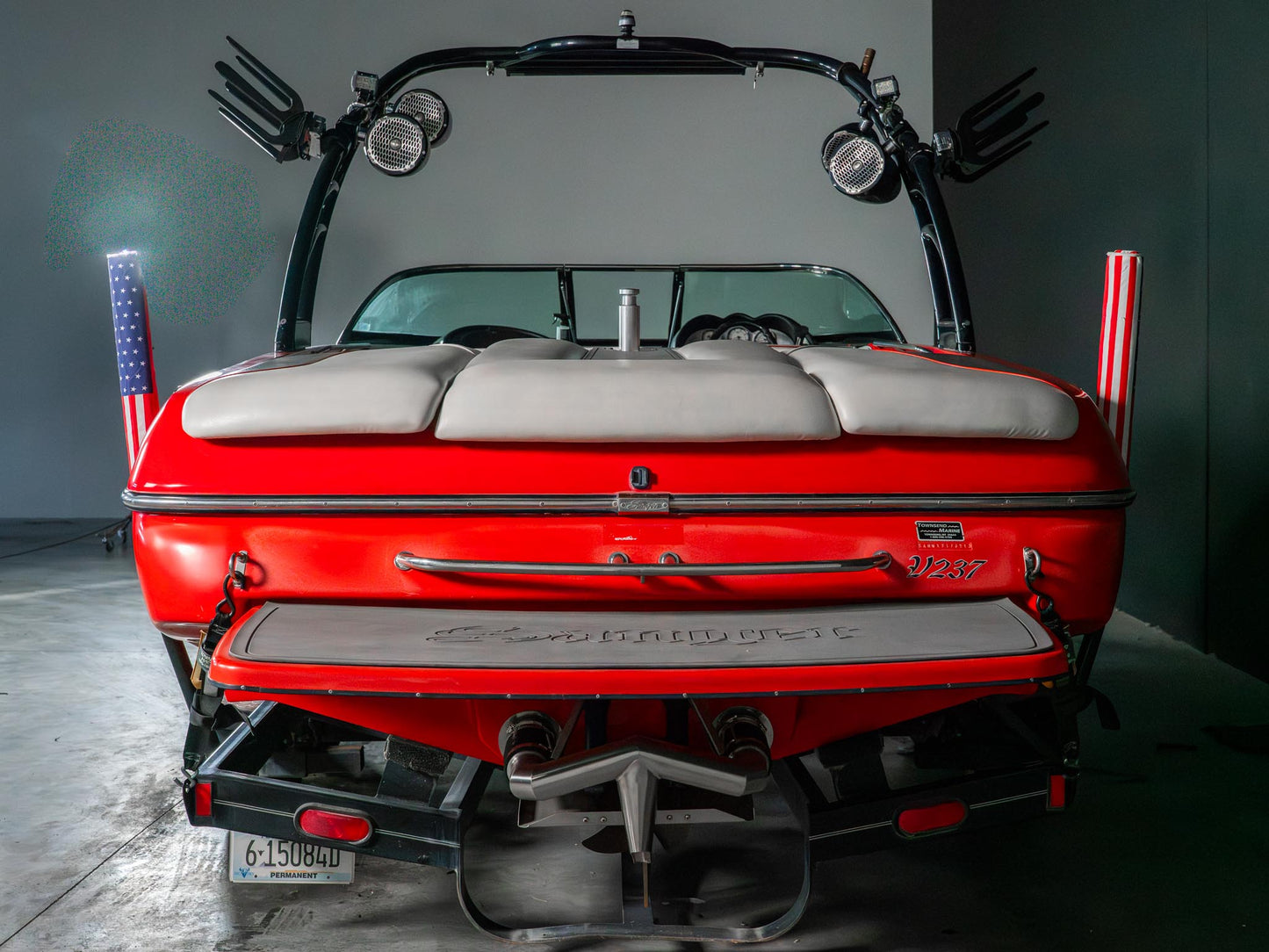 2013 Sanger 237 Wake Series - Red / Black
