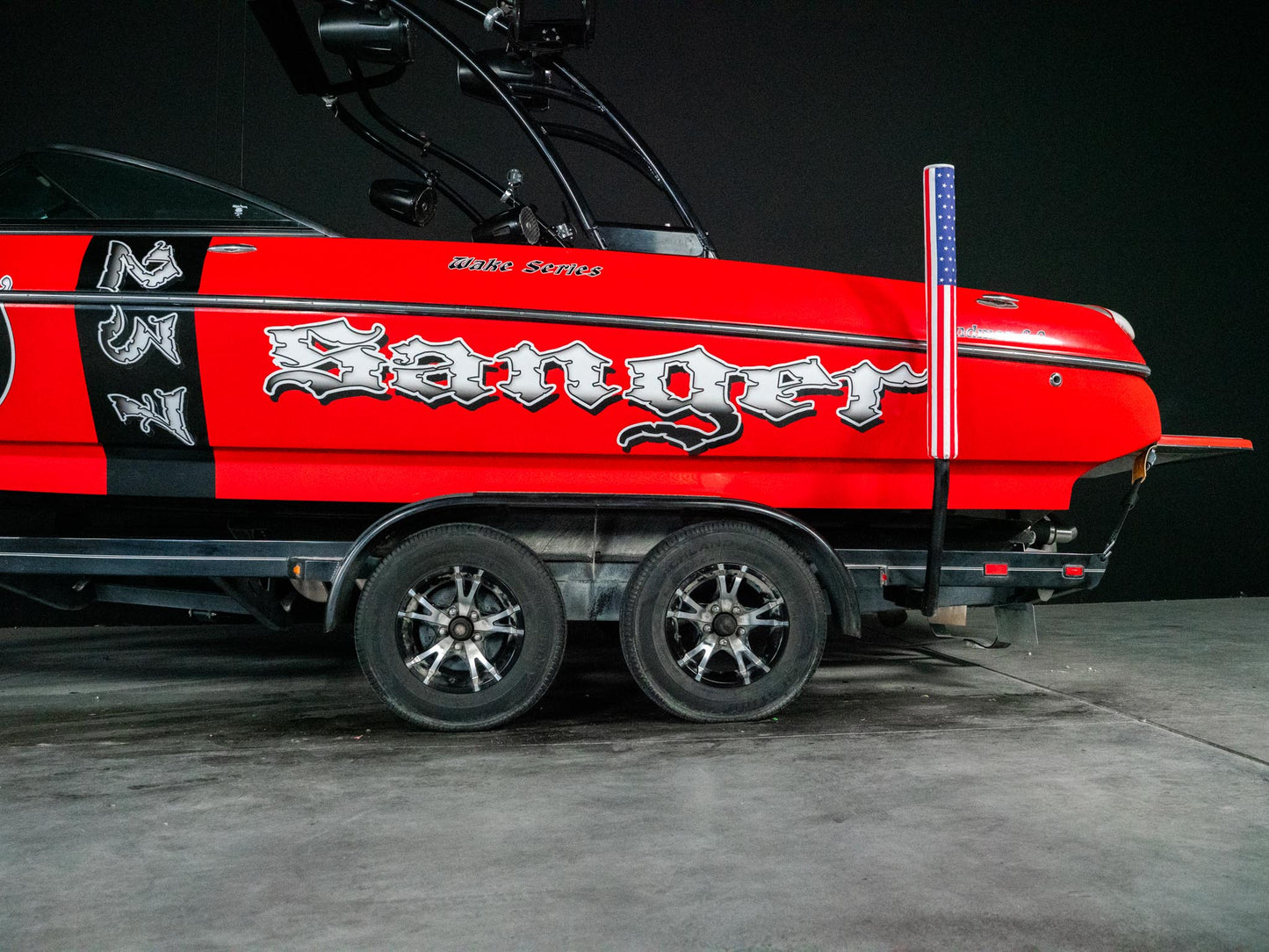 2013 Sanger 237 Wake Series - Red / Black