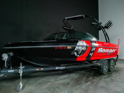 2013 Sanger 237 Wake Series - Red / Black