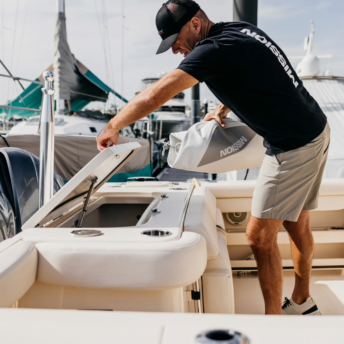 Mission Dymon Inflatable Fender in White