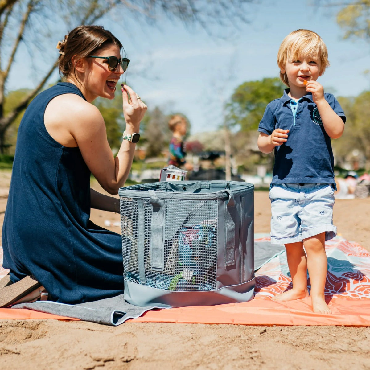 Mission Cassi Beach Tote 33 Liter in Steel Blue