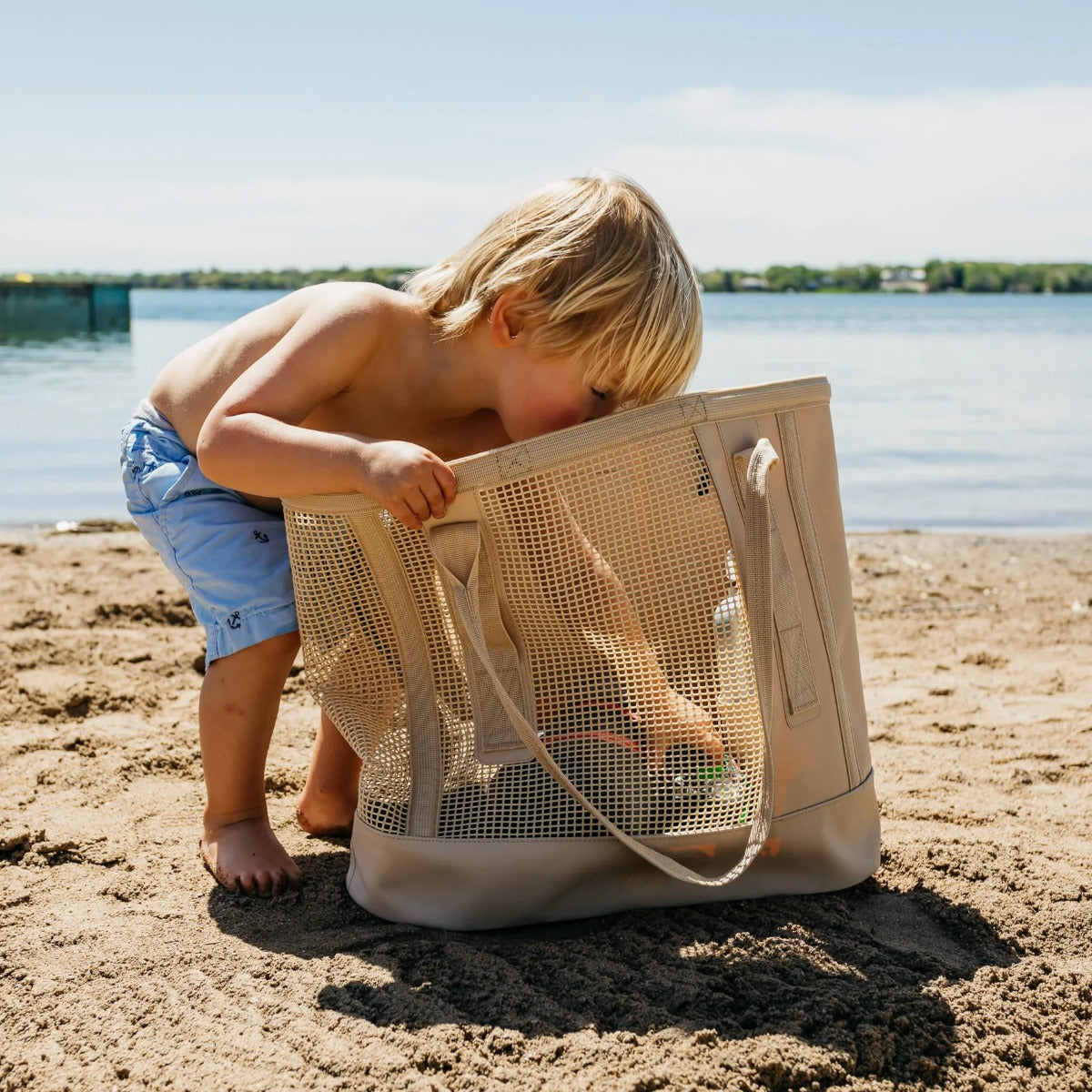 Mission Cassi Beach Tote 33 Liter in Sandstone