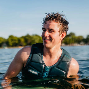 Mission Ondo Men's Comp Vest in Deep Sea