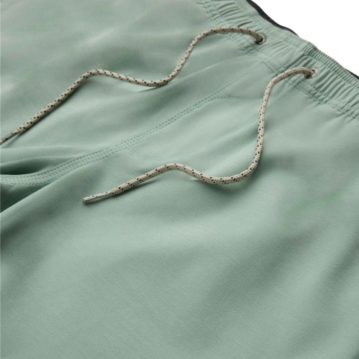 Vissla Solid Sets 17.5" Ecolastic Boardshorts in Aloe
