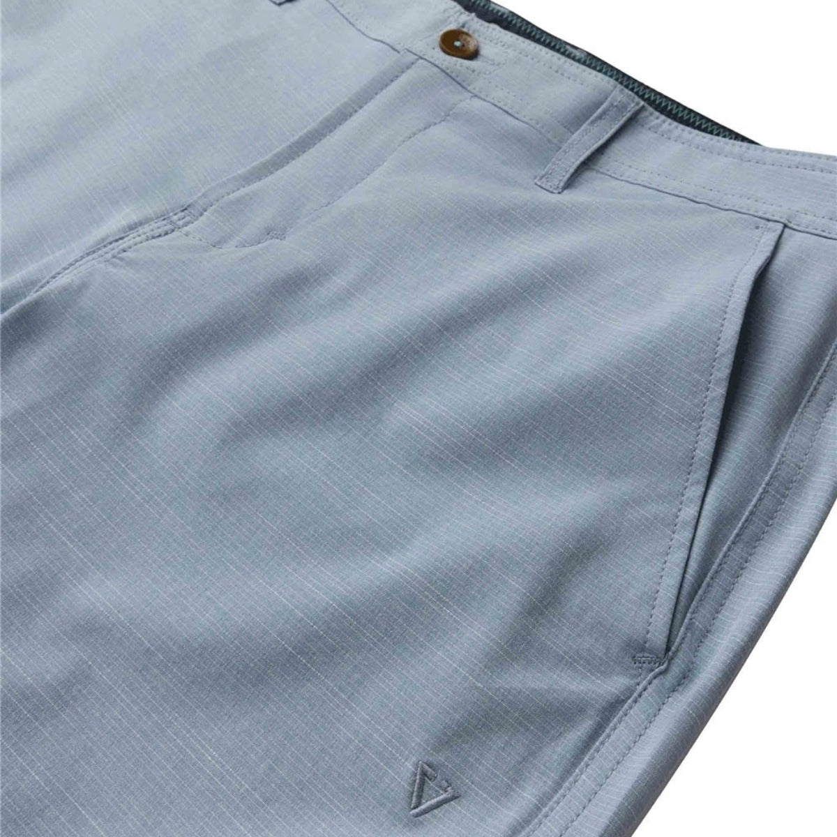 Vissla Canyons Hybrid 18.5" Walkshort in Faded Denim