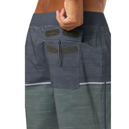 O'Neill Hyperfreak Mysto Block Scallop 19" Boardshort in Dark Olive