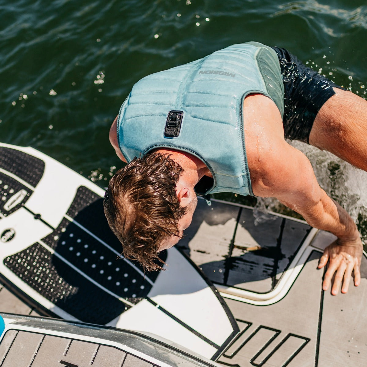 Mission Ondo Men's Comp Vest in Seaglass
