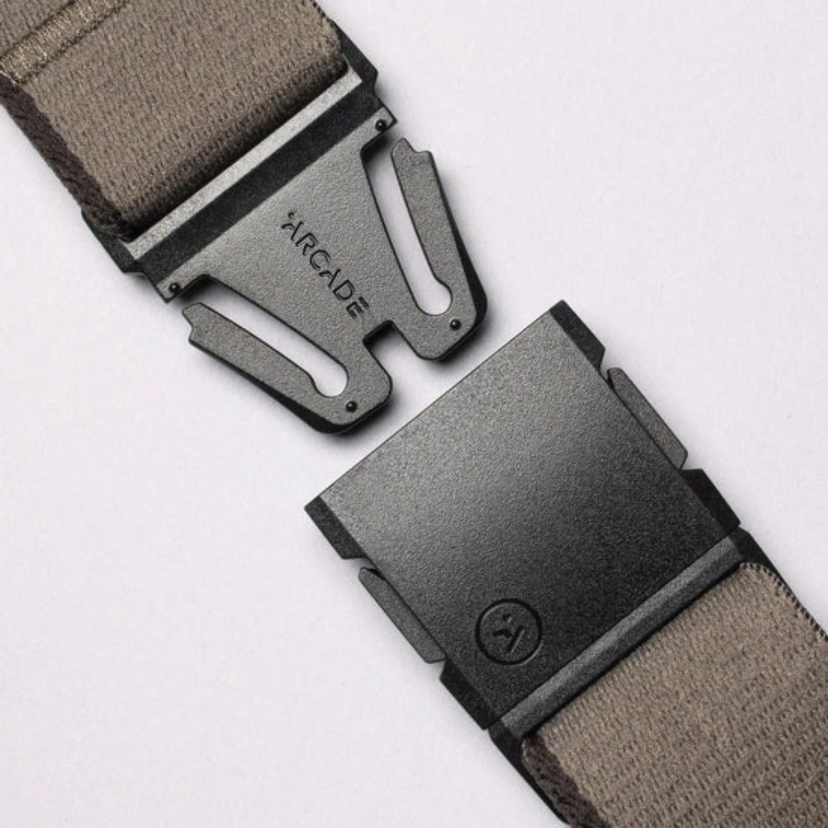 Arcade Blackwood Belt in Dunes/Bay