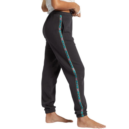 Billabong Swipe Right Joggers in Black Sands