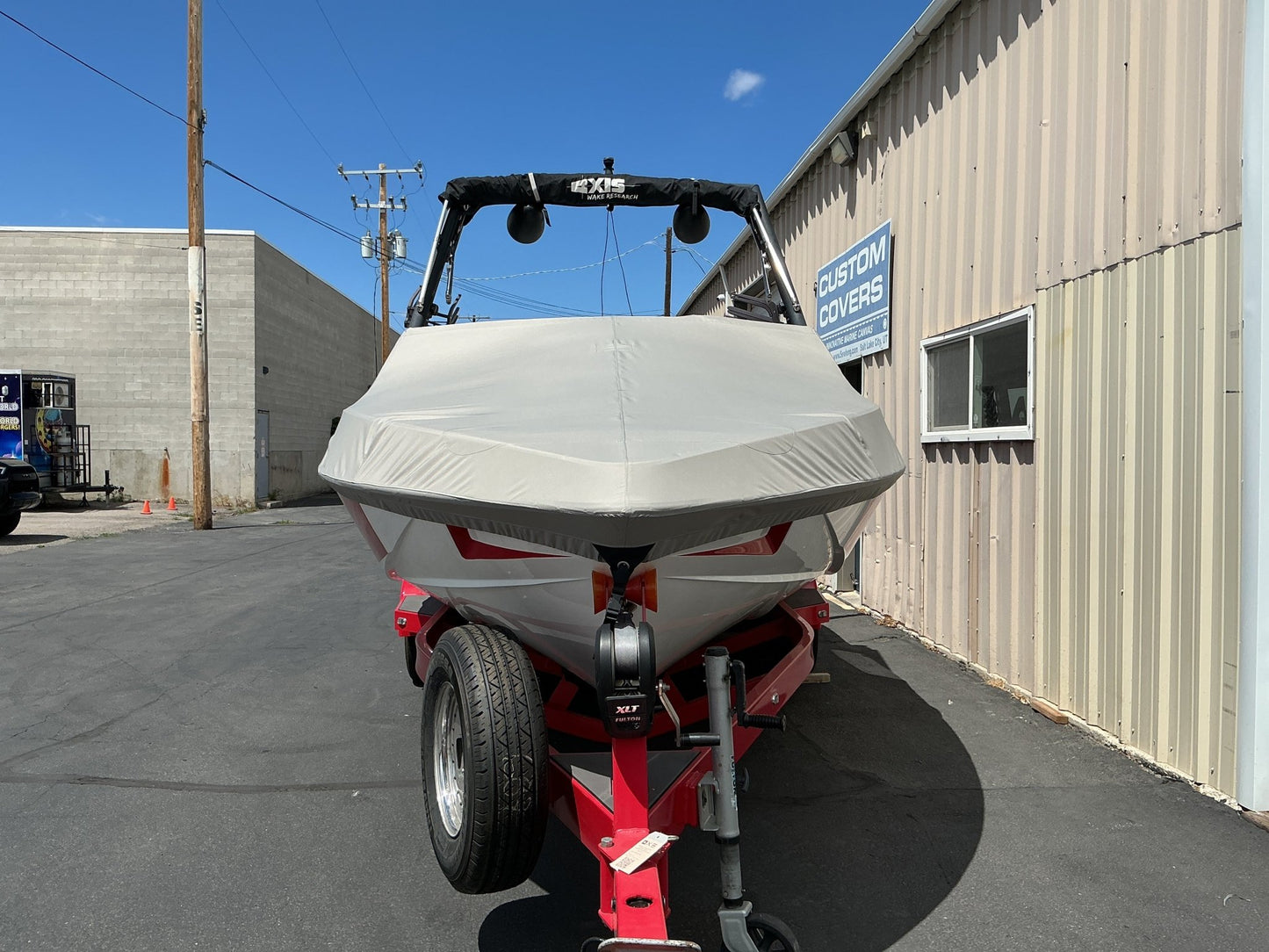 Axis T22 with Grey Skull Tower Cinch Cover - BoardCo