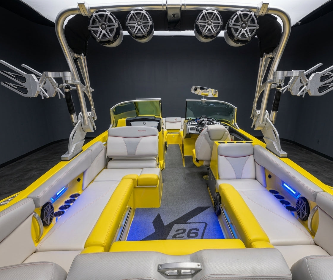 2016 MasterCraft X26 - Blue / Red