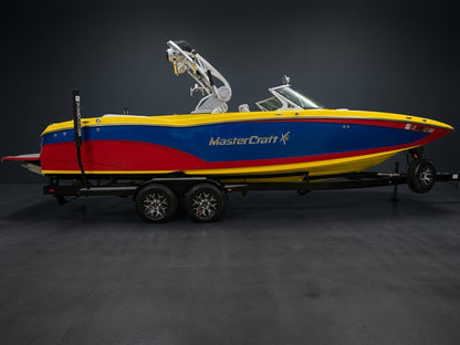 2016 MasterCraft X26 - Blue / Red