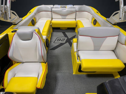 2016 MasterCraft X26 - Blue / Red