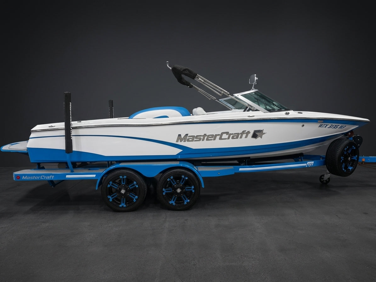 2019 Mastercraft Prostar - White / Blue