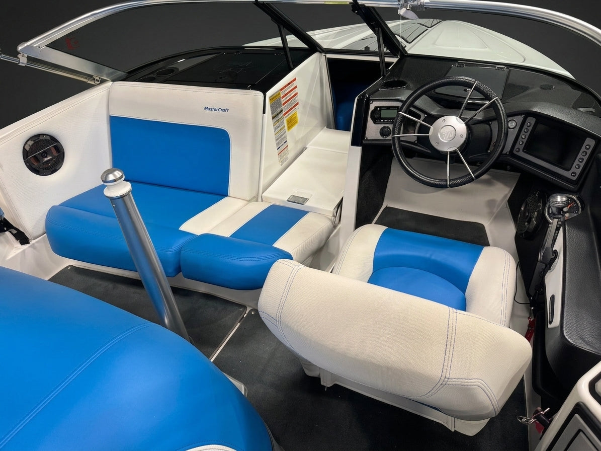 2019 Mastercraft Prostar - White / Blue