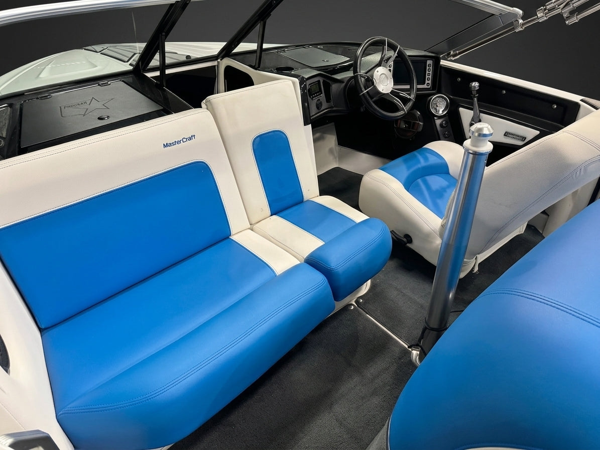 2019 Mastercraft Prostar - White / Blue