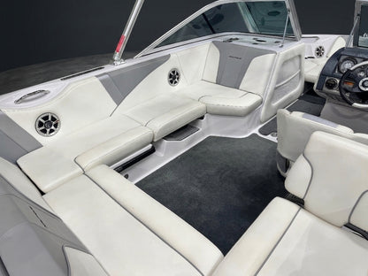 2008 Nautique SAN 210 TE - White / Black