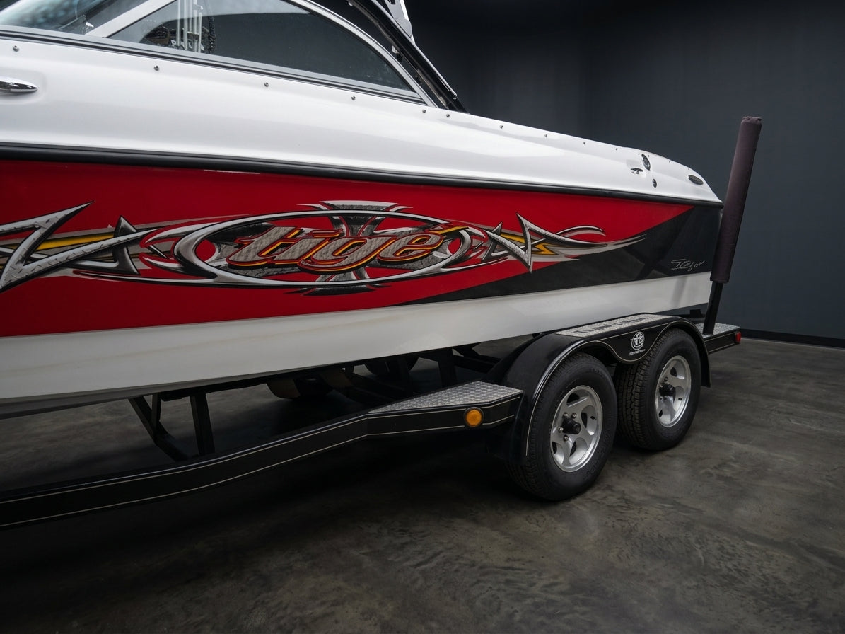 2005 Tige 22V in Red w/ White interior