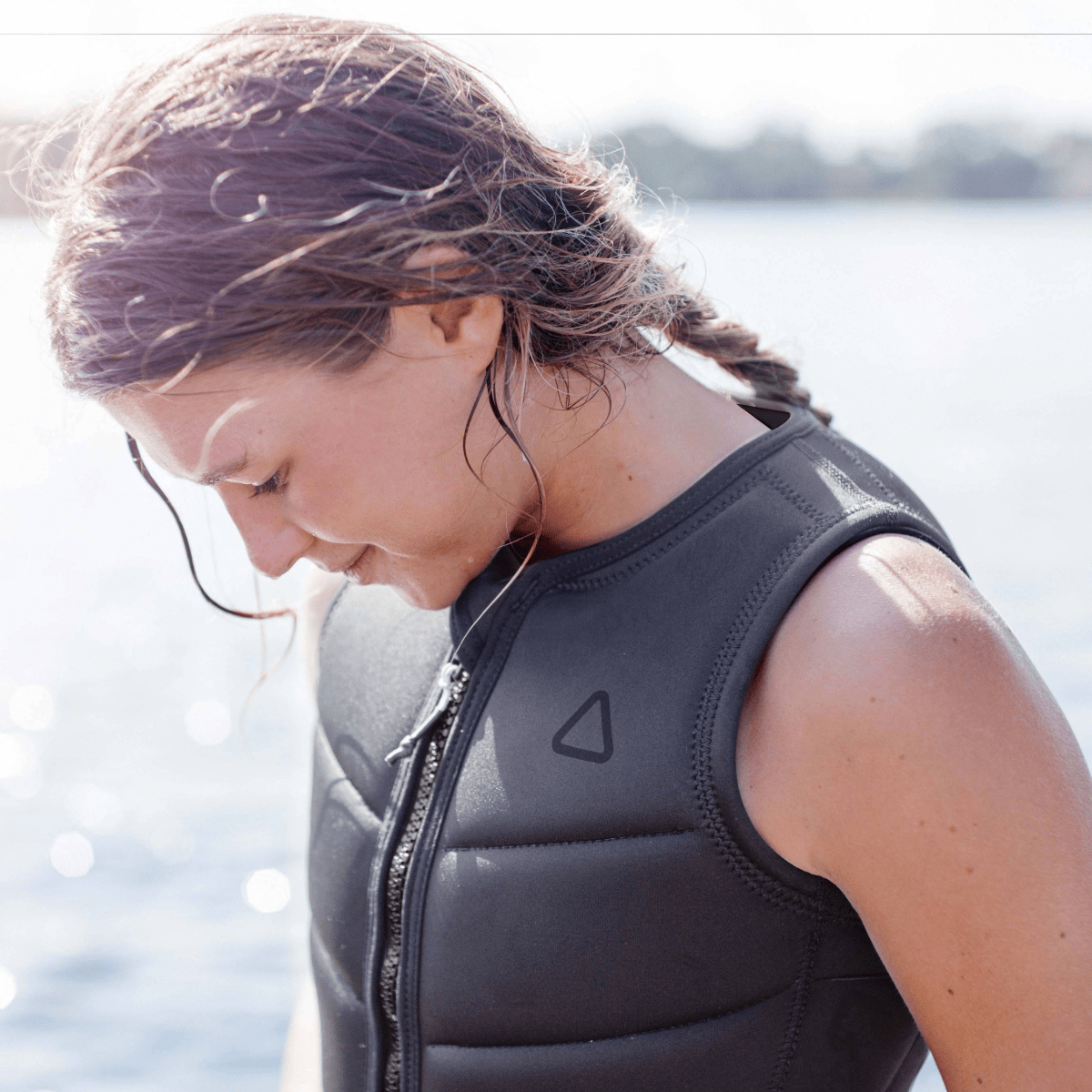 Follow Corp Ladies Comp Wake Vest in Black - BoardCo