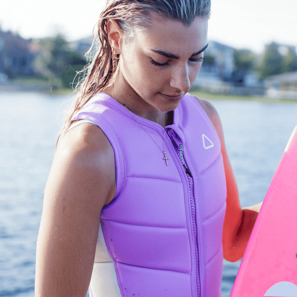 【新品】INNAT FRENCH LINER VEST LIGHT PURPLE Follow Corp Ladies Comp Wake Vest in Purple