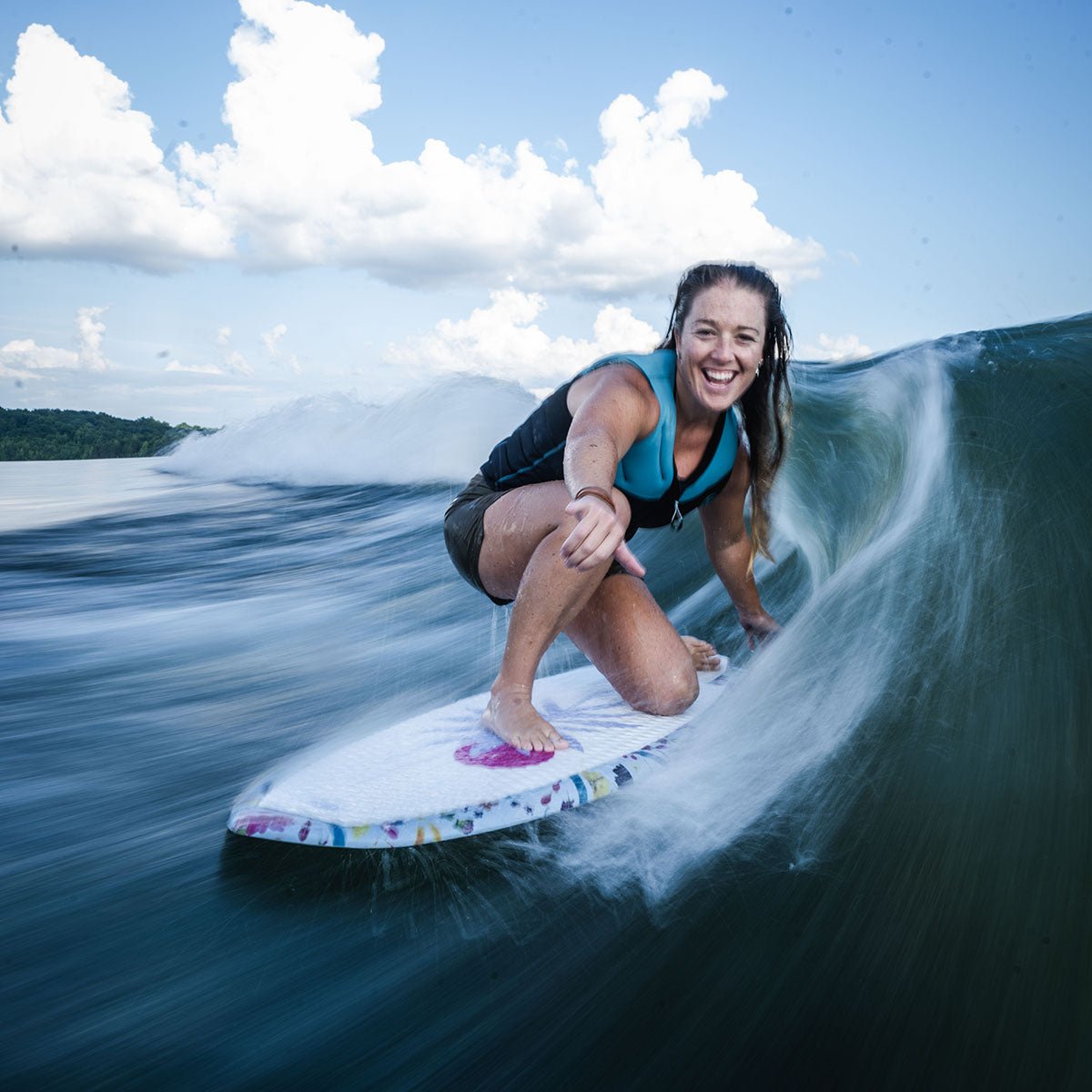 Hyperlite Good Daze Wakesurf Board 2026 | Hybrid Surf & Skim – BoardCo
