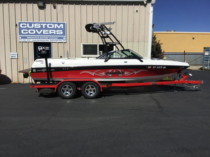 Malibu 21 VLX with Skylon Swoop tower - BoardCo