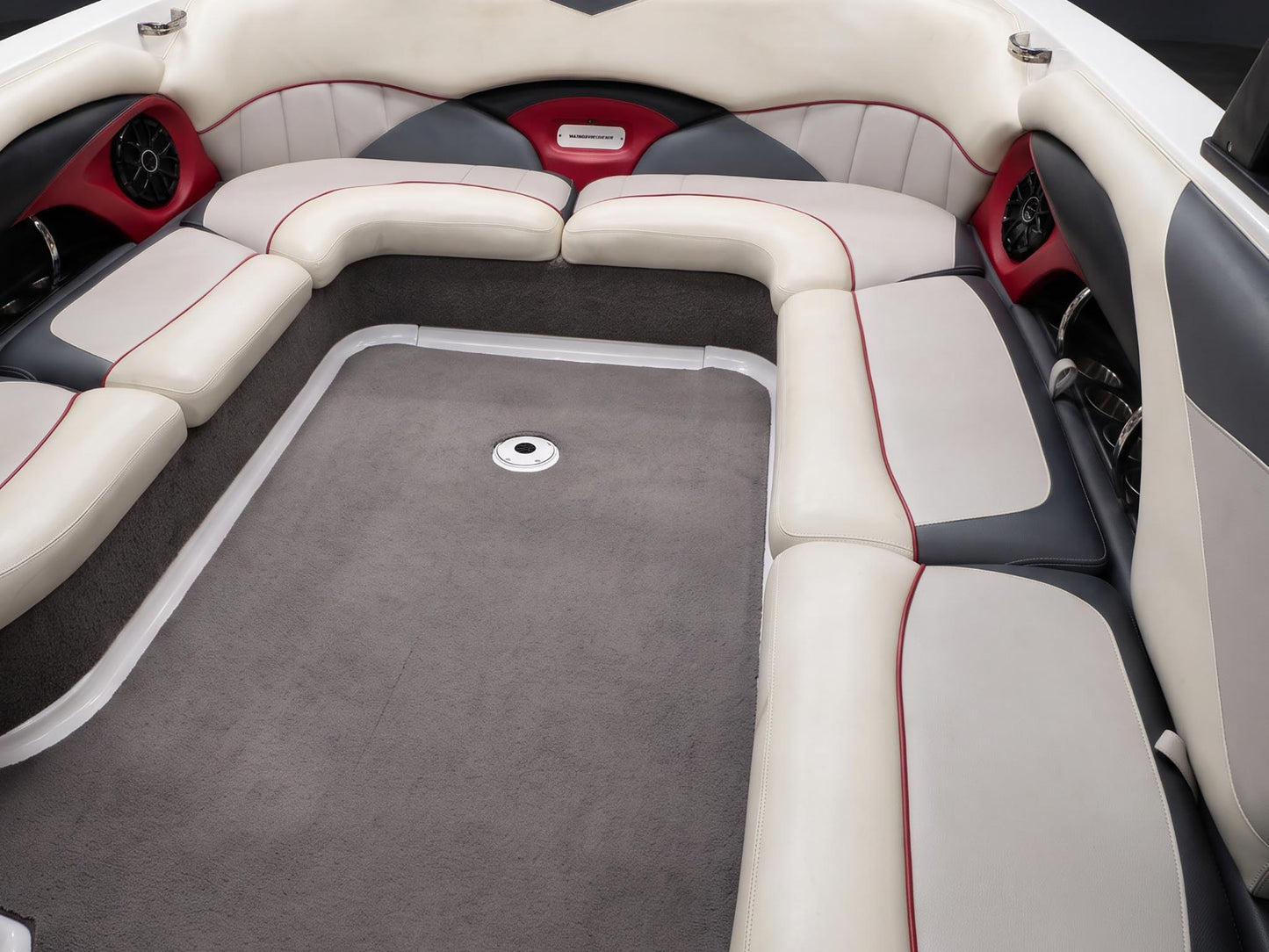 2013 Malibu 247 LSV in Red / White / Black