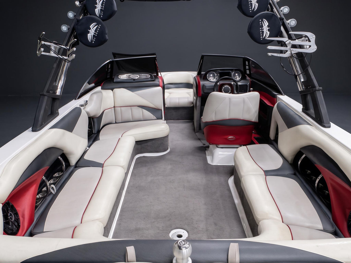 2013 Malibu 247 LSV in Red / White / Black