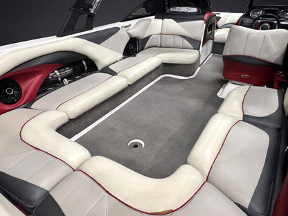 2013 Malibu 247 LSV in Red / White / Black