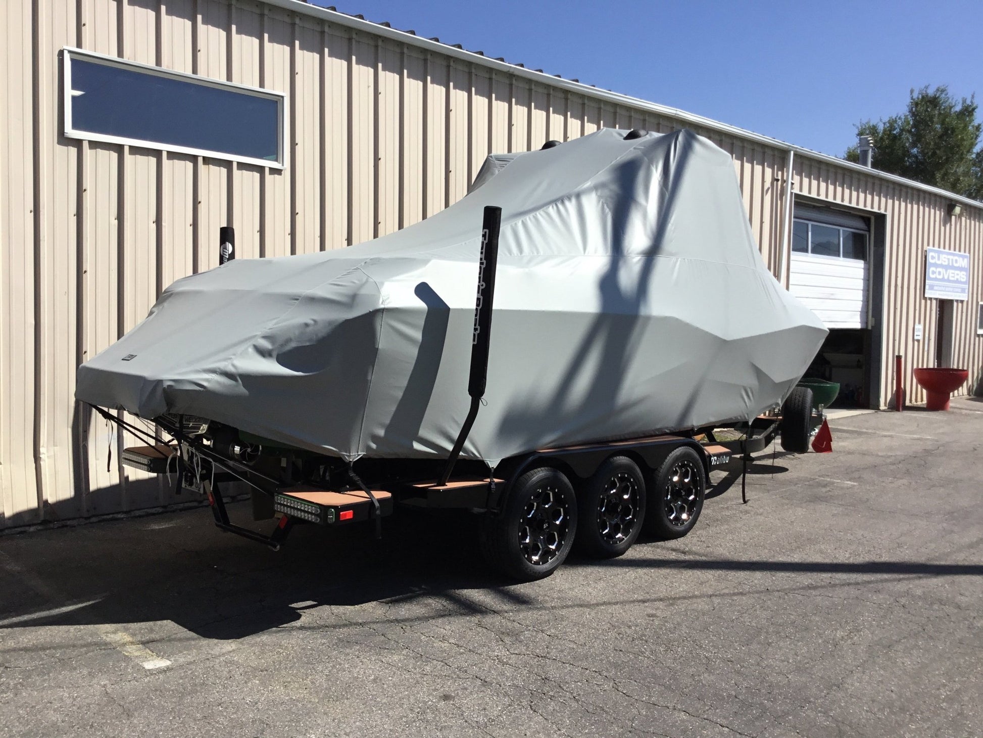 Malibu 25 LSV with GX Tower and Factory Bimini Double Up Storage Cover - BoardCo