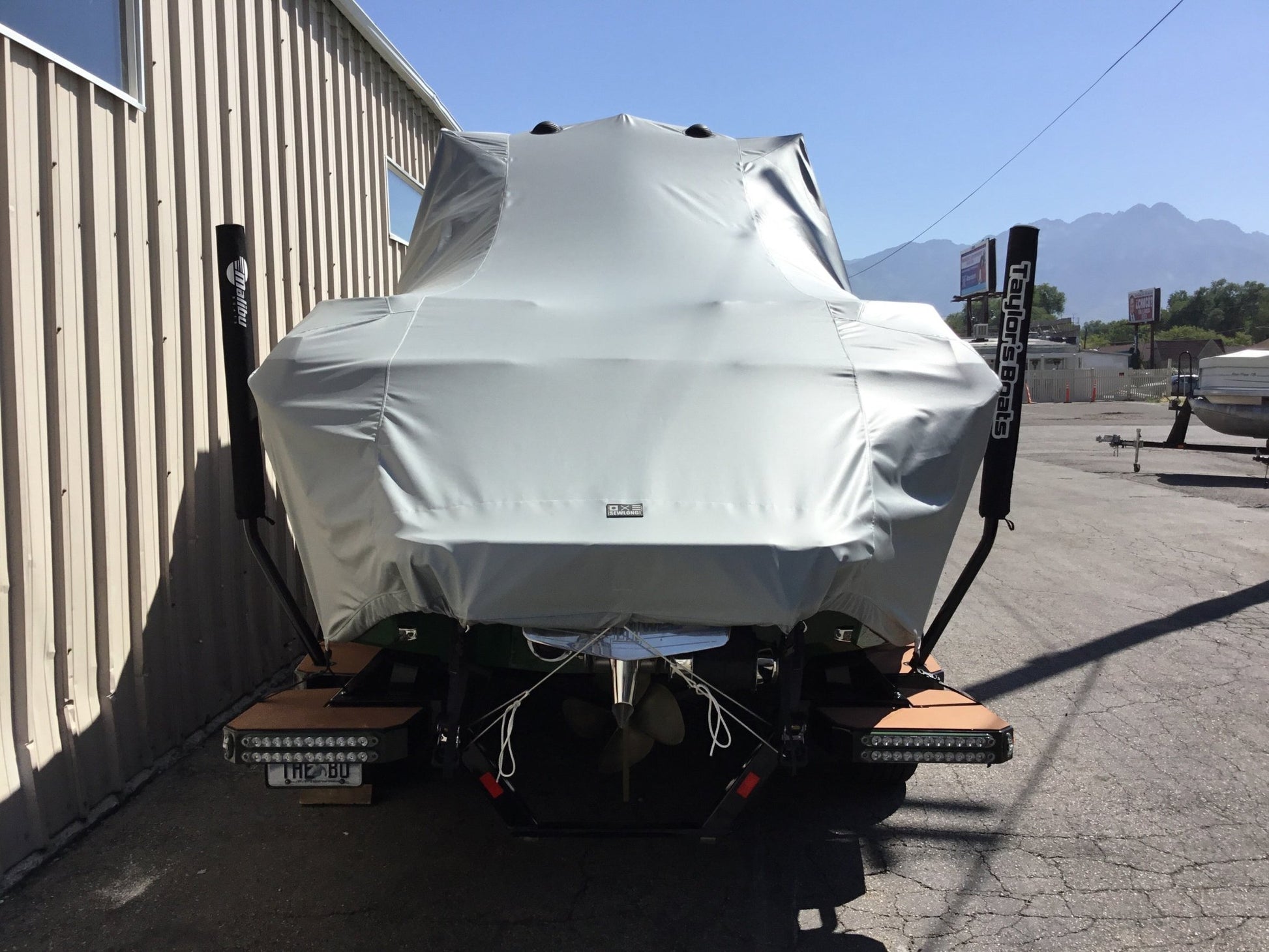 Malibu 25 LSV with GX Tower and Factory Bimini Double Up Storage Cover - BoardCo