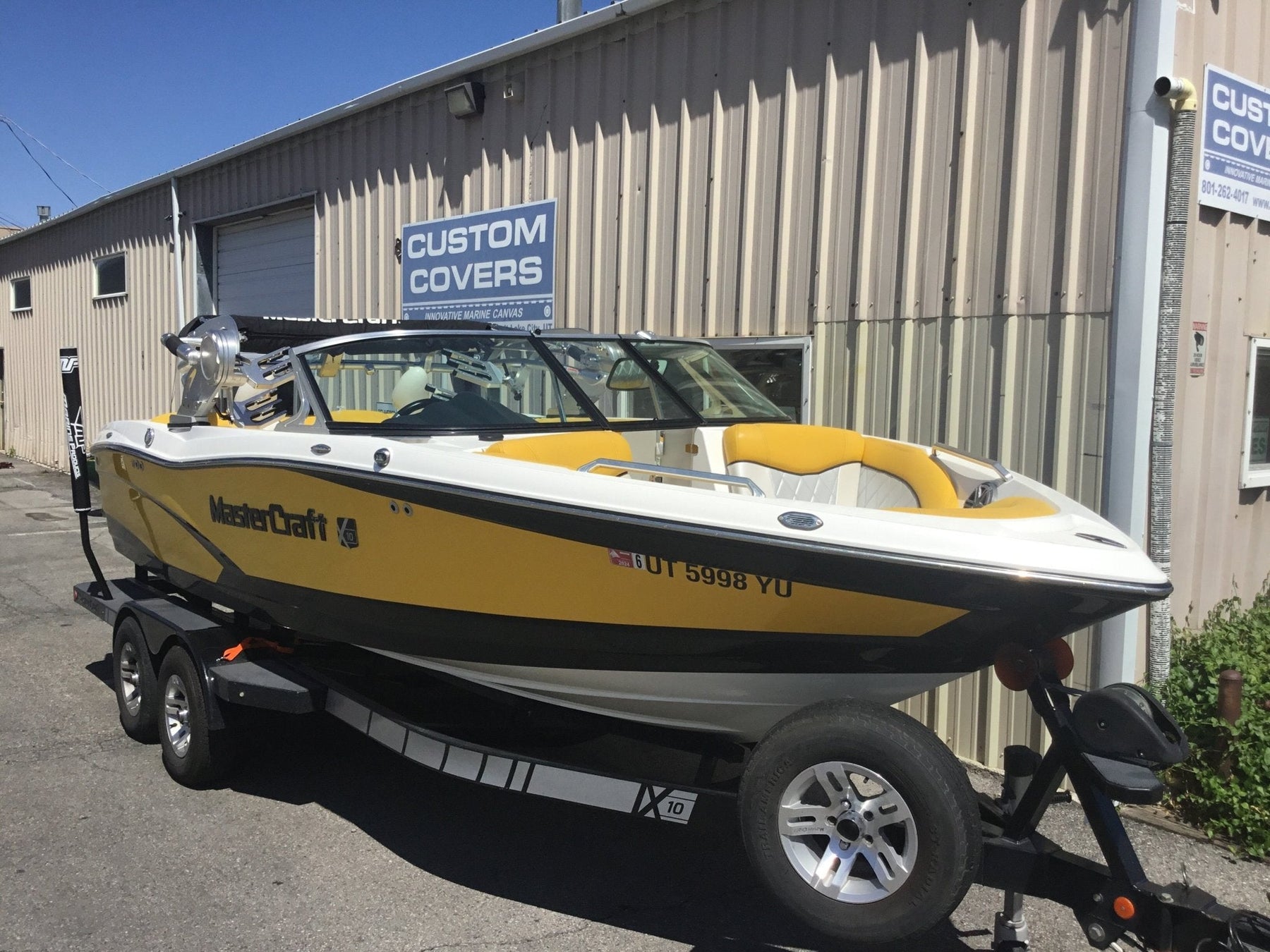 MasterCraft X10 with ZFT4 Tower TD Ratchet Cover - BoardCo