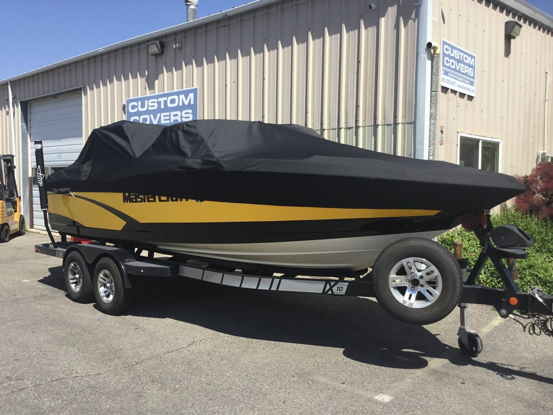 MasterCraft X10 with ZFT4 Tower TD Ratchet Cover - BoardCo