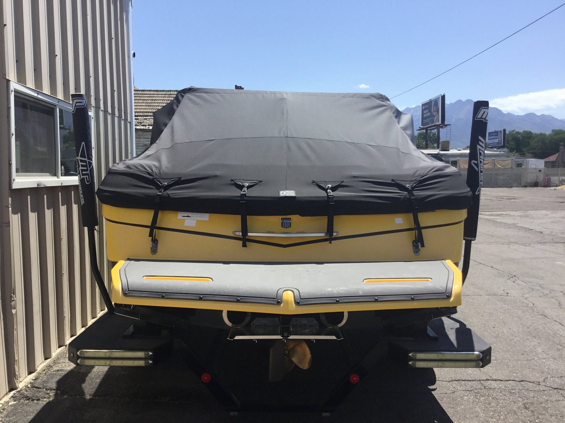 MasterCraft X10 with ZFT4 Tower TD Ratchet Cover - BoardCo
