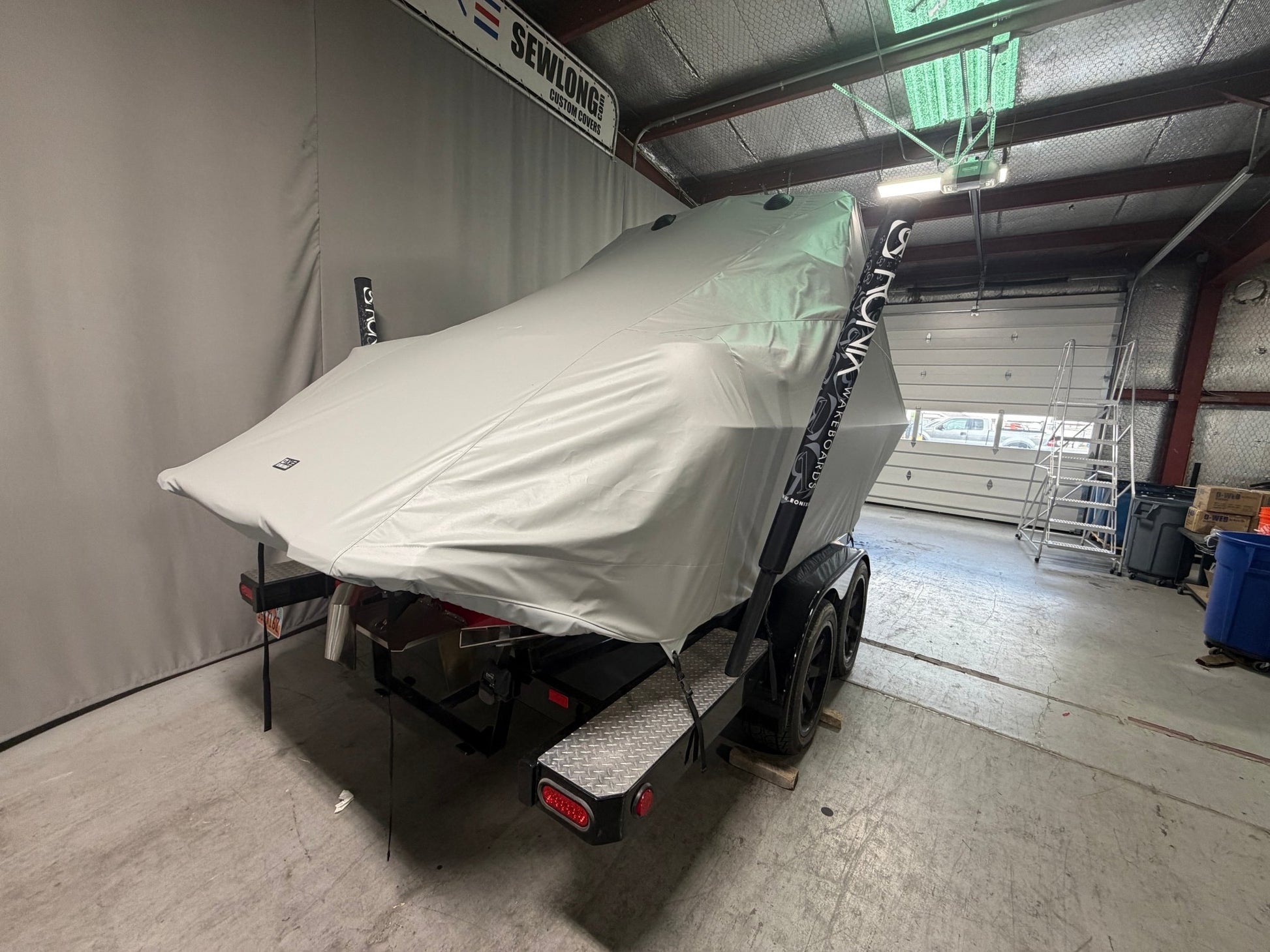 MB B52 21 Classic with Stealth Tower Double Up Storage Cover - BoardCo